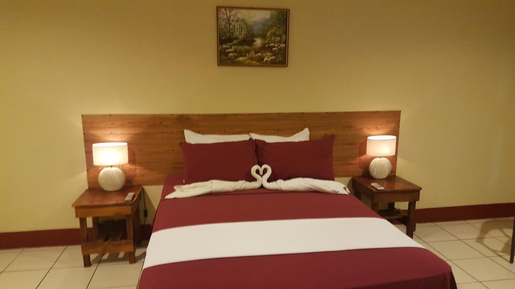 Hotel La Arboleda Managua Esterno foto