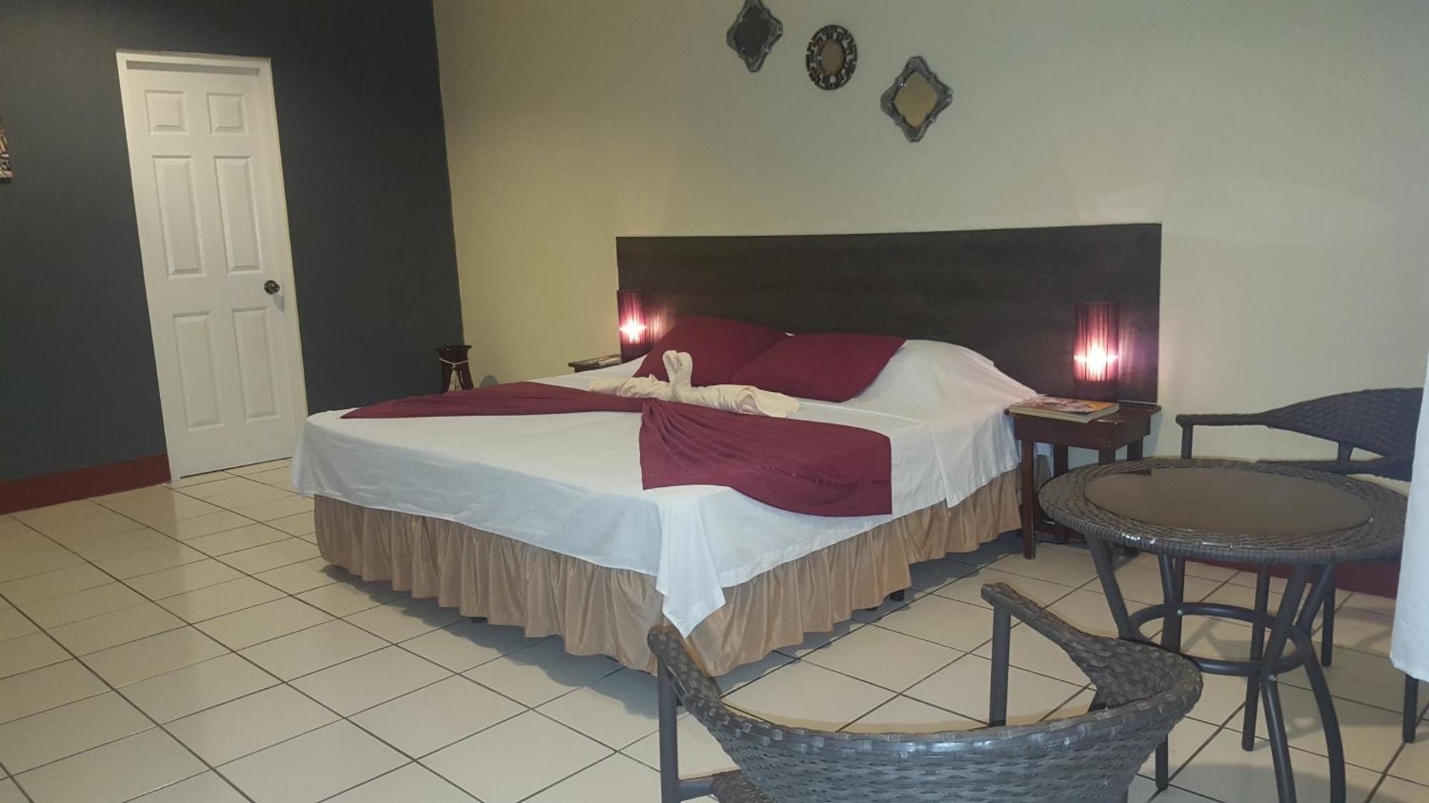 Hotel La Arboleda Managua Esterno foto