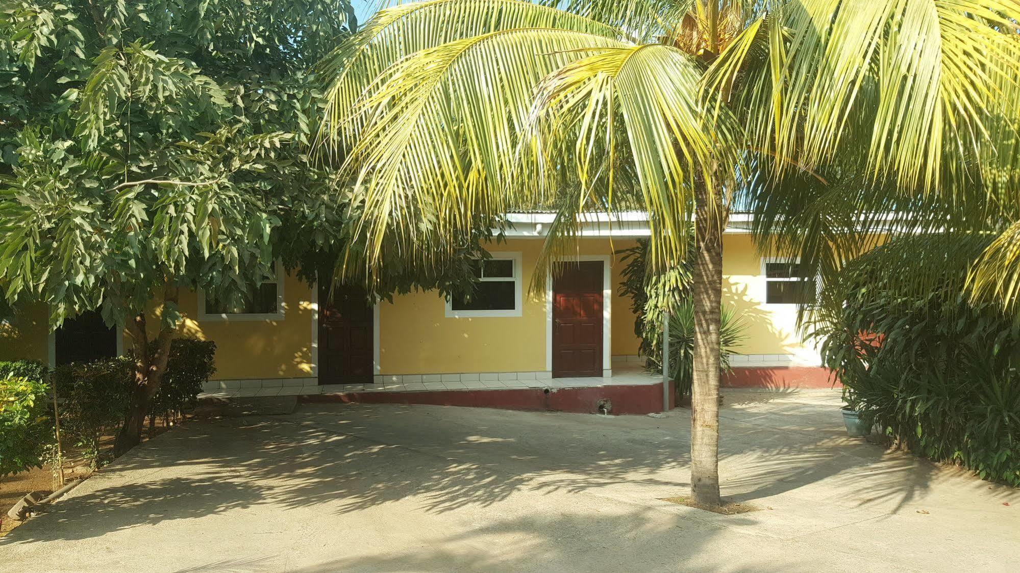 Hotel La Arboleda Managua Esterno foto