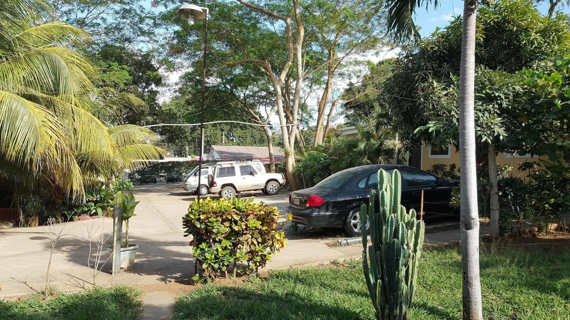 Hotel La Arboleda Managua Esterno foto
