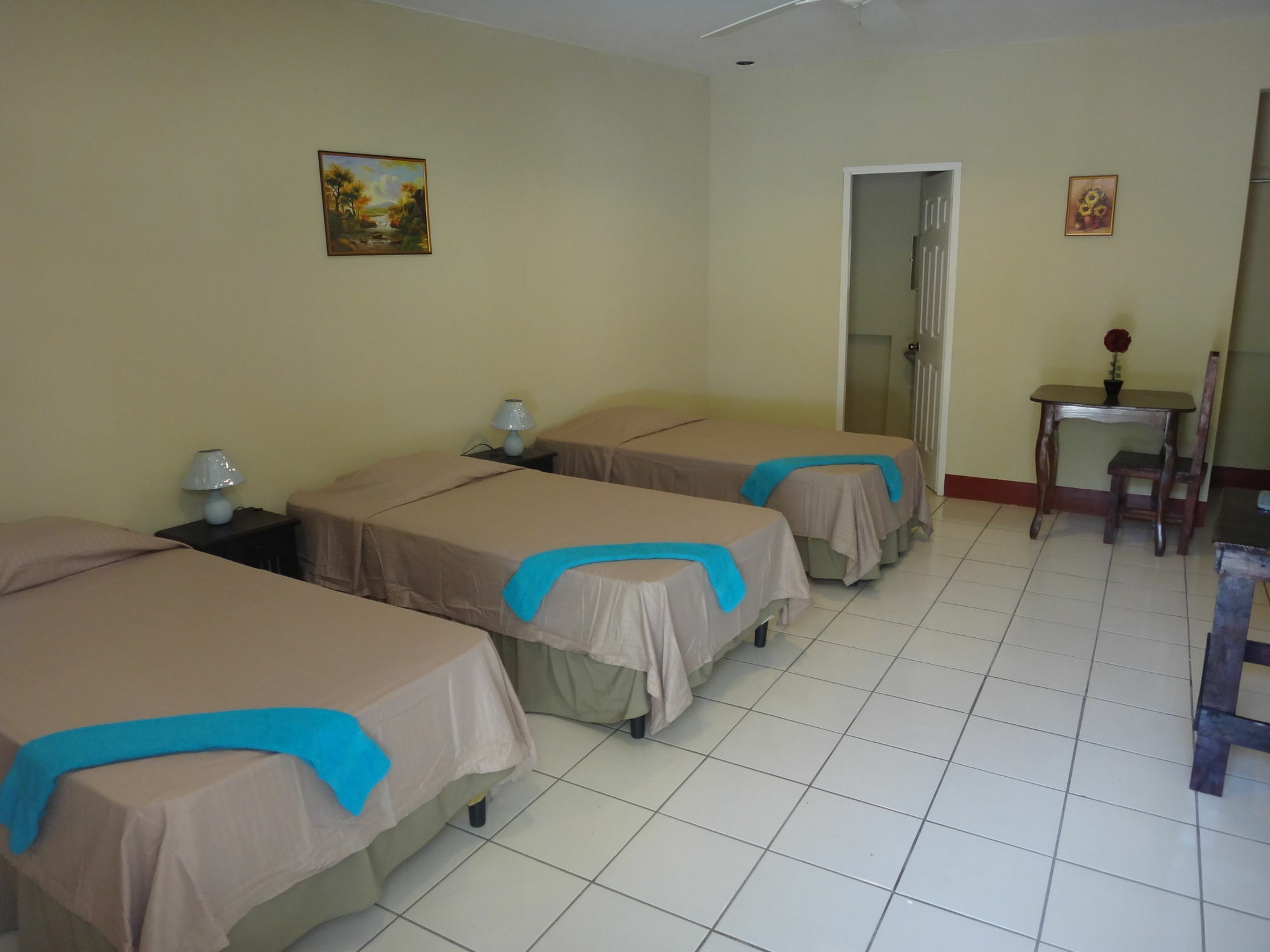 Hotel La Arboleda Managua Esterno foto